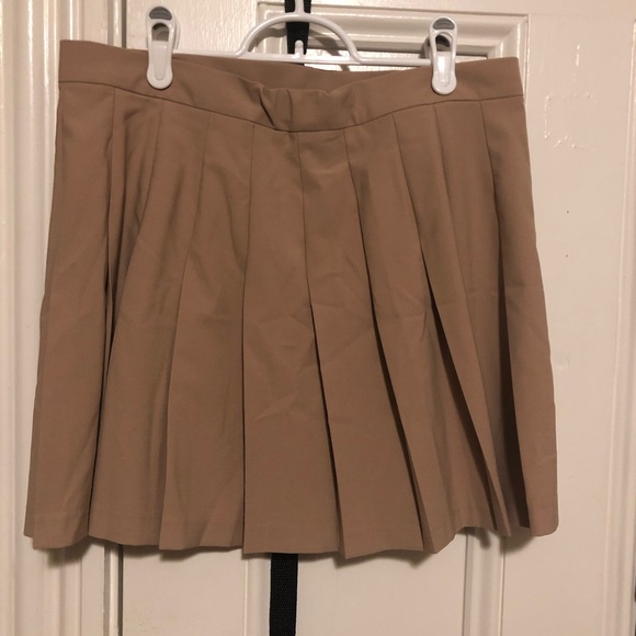 ASOS beige pleated skirt - Picture 3 of 3